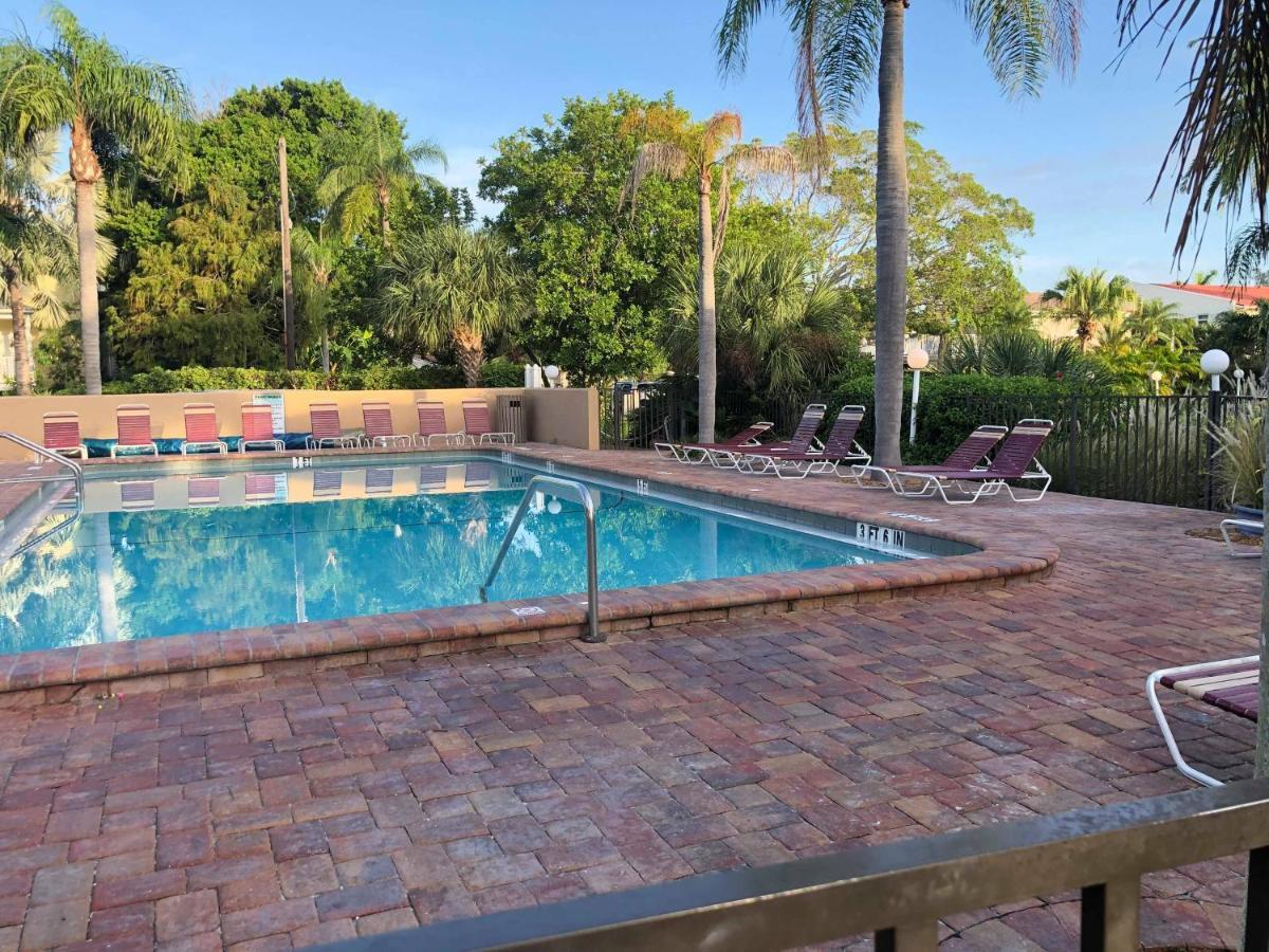 Captiva Beach Resort Point O'Rocks Exterior foto